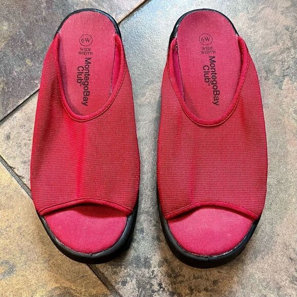 Montego Bay Club Women’s Red Stretch Slip ons Size 6 Wide - Picture 3 of 11